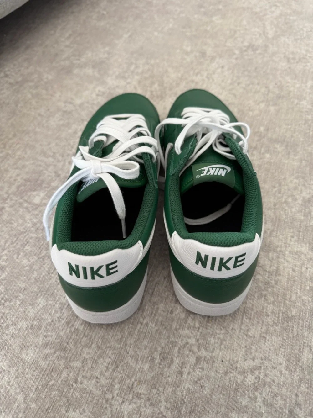 Nike Green and White Low-Top Sneakers - Picture 2 of 4